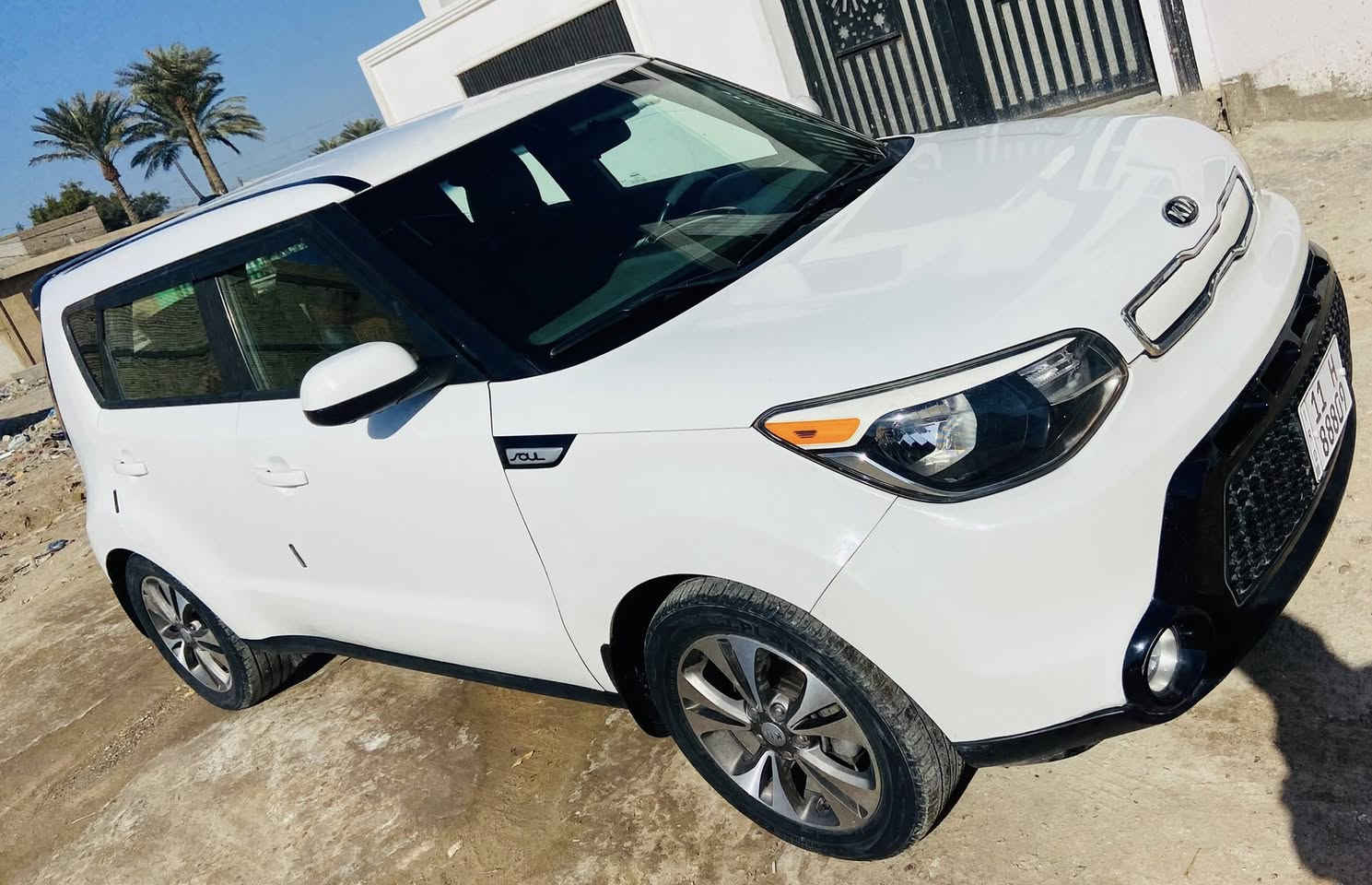 السلام عليكم صول موديل ٢٠١٦ رقم بغداد مكينه ٢٠٠٠ حادث جاملغ خلفي البجم كبس سياره جديده اي نقص مابيهه ماشيه ٥٥ الف تبريد ثلج العنوان بغداد الدوره شارع ٦٠ السعر ١١٢٠٠ وبيهه مجال 
***********
