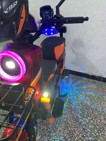 سلام عليكم
دراجه شحن اكس تسعميه 
موديل 2025 
للبيع السعر ٦٠٠ وبيهه مجال اذ شراي
***********
