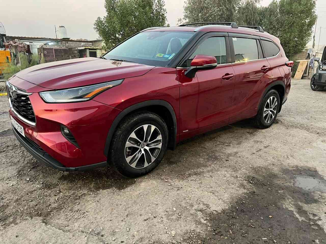 🚗تيوتا هايلاندر موديل 2023 (هايبرد)
وارد امريكي

• رقم بغداد مشروع وطني
• 7 راكب كشن متصل
• 🔶المواصفات
• تحكم ستيرن
• تحكم اوتو جميع النوافذ
• شاحن USP عدا مخارج امامي وخلفي
• تبريد تدفئة كشنات خلفي وامامي
• ثلاث انظمة قياده ايكو وعادي وسبورت
• تحكم مري جانبيه
• حساسات مري جانبيه
• ستائر بلادي 
• ⁠فتحة سقف 
• ⁠رادارات محيطيه
• ⁠لايت زينون
• ⁠جنطه كهرباء
• ⁠ويل Awd

📍مكان السيارة النجف

📞رقم  ***********واتساب _ اتصال
