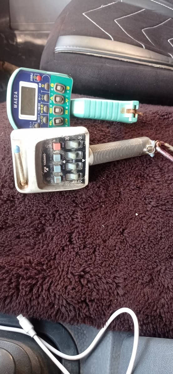 كرين مكفول مال حاويه طنين و900   3سلايت ريمون ***********
