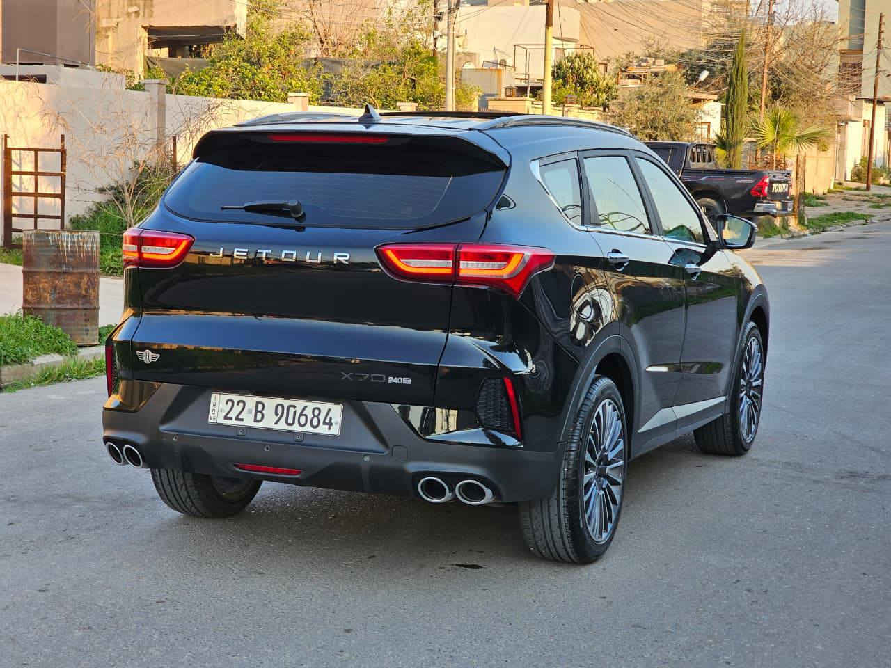 بيع مستعجل مستعجل فقط 
السعر 146

جيتور ×70 موديل 2024/ ضمان الشركه هارلم 
السياره وضع الشركه 
باسمي رقم اربيل هزه سنويه جديد 
التفاصيل والمواصفات 
المسافات المقطوعه 39000 الف كيلو متر 
الحاله كفاله عامه 
الضرر كلين تايتل بدون حادث بدون صبغ 
طخم تايرات جديد 
المواصفات 
حجم المحرك 1500 توربو عزم وقوه بالوقود 

7مقاعد/ جلد
فتحت سقف بانوراما 
شاشه كبيره مع كامره خلفيه+حساسات 
بصمت تشغيل+بصمه ابواب رساله ترحيب تحكمات استيرن 
تبريد قطعتين 
العنوان موصل الزهور 

غير متواجد على الفيس 
الاستفسار على الرقم 
***********
***********
