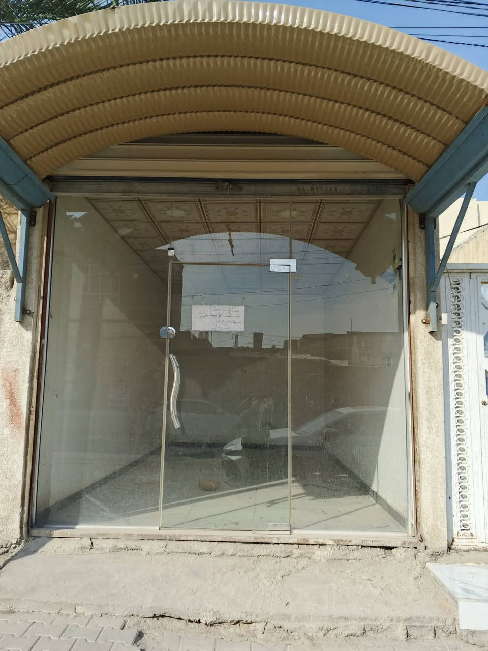 السلام عليكم
سقيفة مع جام خانة استعمال شهرين فقط 
بيع مستعجل للتواصل الاتصال على الارقام 
***********
