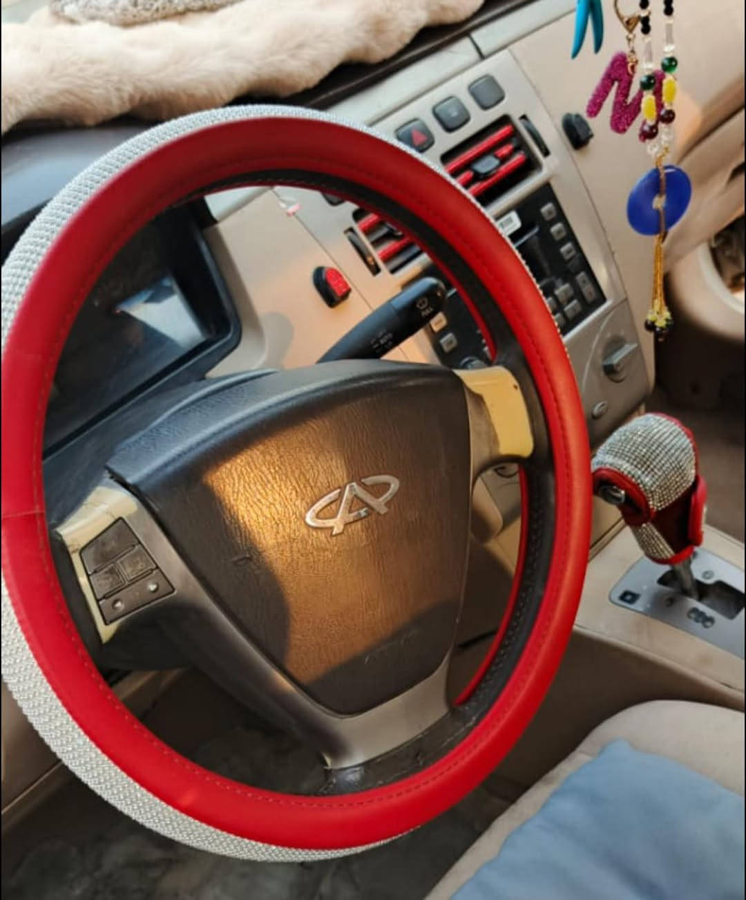 السلام عليكم 
سياره شيري  مديل13 اي فايف 
محرك بلادي  صبغ بلادي
سياره  دواخل كله نظيفه 
سياره وين ماتحب اطلع بيه 
وتعال وفحص شرط سياره نظيفه  وجاهزه من كلشي 
فقط بيها خياسات من خارج شي بسيط يسوه 
وغاز لمكيف 
ومكيف مالته كلش بارد  
رقمها مثنى 
المداور تريده بيومه بي وقت تريد تدلل 
المكان السماوه وليريد تفاصيل اكثر وسعر ينتصل او يتفضل خاص

0782 880 1233
