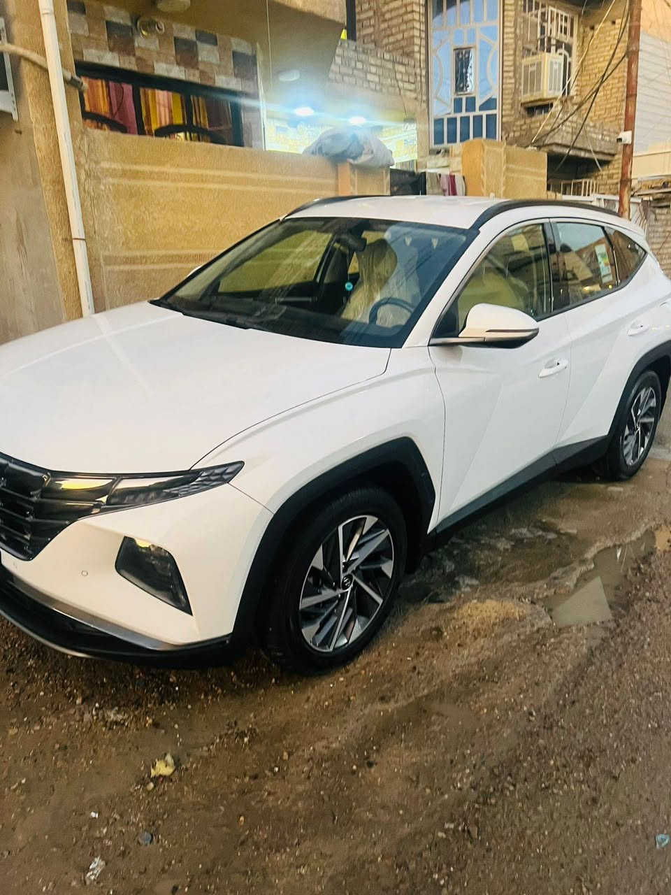 بصمه
شاشة 
حساس امامي خلفي 
لد مانع انزلاق 
٣ انظمة قياده 
ترحيب 
تشغيل عن بعد 
مكينة ٢٠٠٠ دوش 
شاشة ديجتل 
قطعتين تبريد 
سبيرها منازل 

السيارة لا صبغ ولا بارد
موديل 24
مكان السياره بغداد 
السعر 22 
الاستفسار رقم ***********
