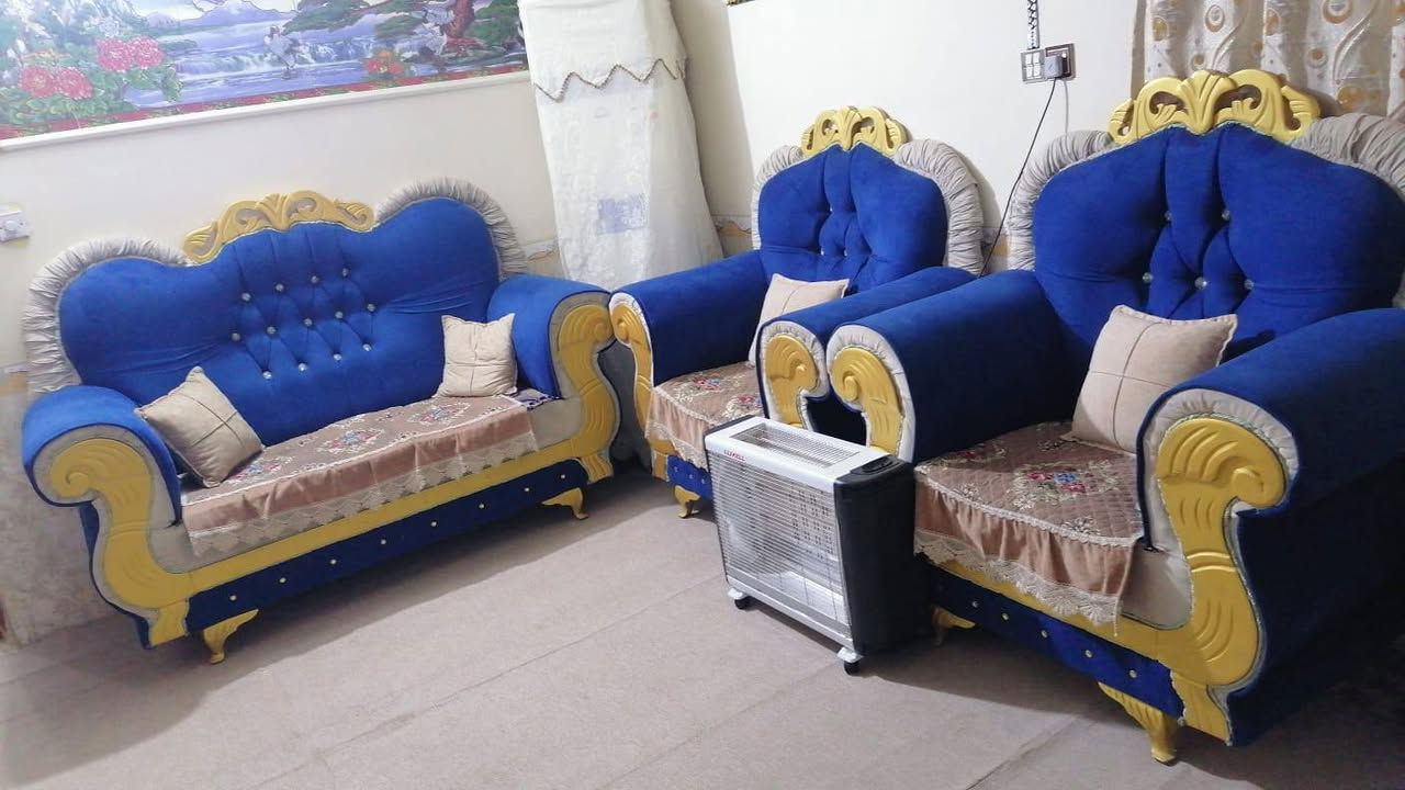 تخم للبيع بحالة جيدة جدا 5 قطع مكانه الرفاعي
***********
