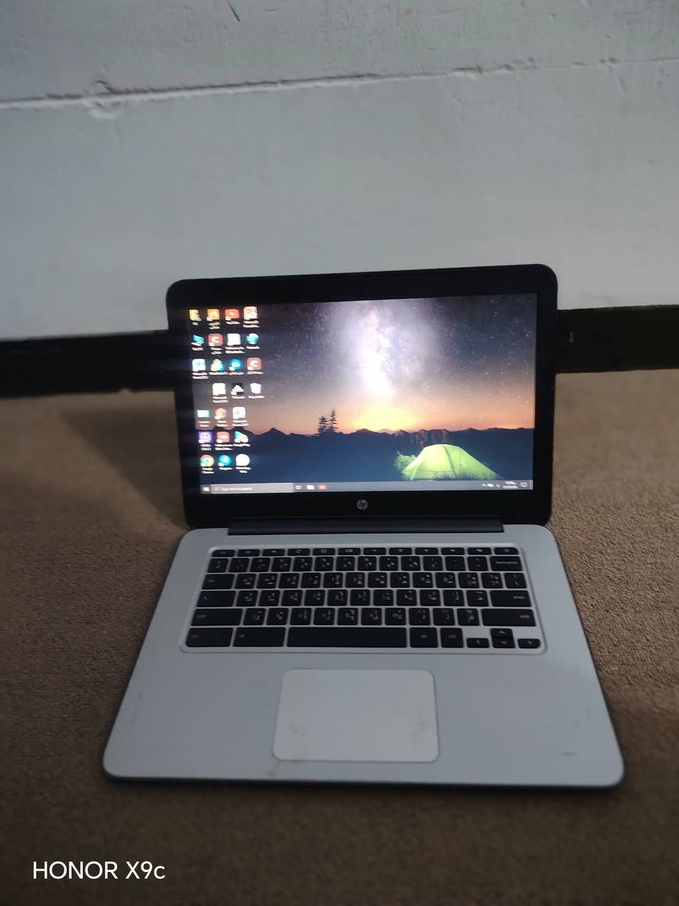 لابتوب hpمستعمل شهر مع كامل مستلزمات من ماوس وحقيبه  وشاحنه وكيبورد العنوان بابل السعر ٣٢٥ الرقم ***********
