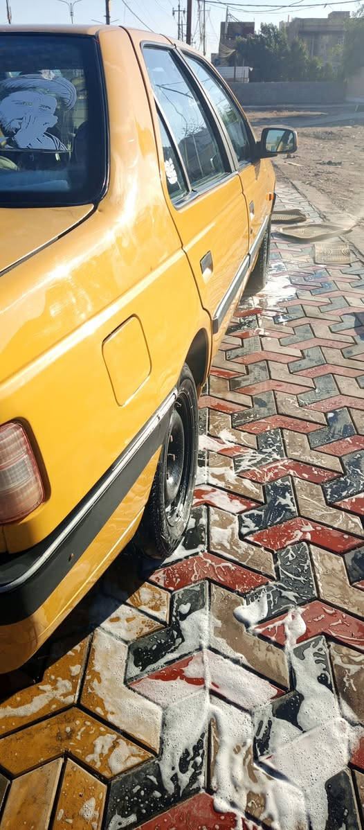 بيجو 405موديل 16 دشبول عالي كفاله لاظربه ولاتبديل وكبر مكينه فرنسي كفاله سياره أحله من الصوره  سنويه ل27  مكان ميسان سعر 40 مجال قليل ***********فقط واتساب ومراسله خاص
