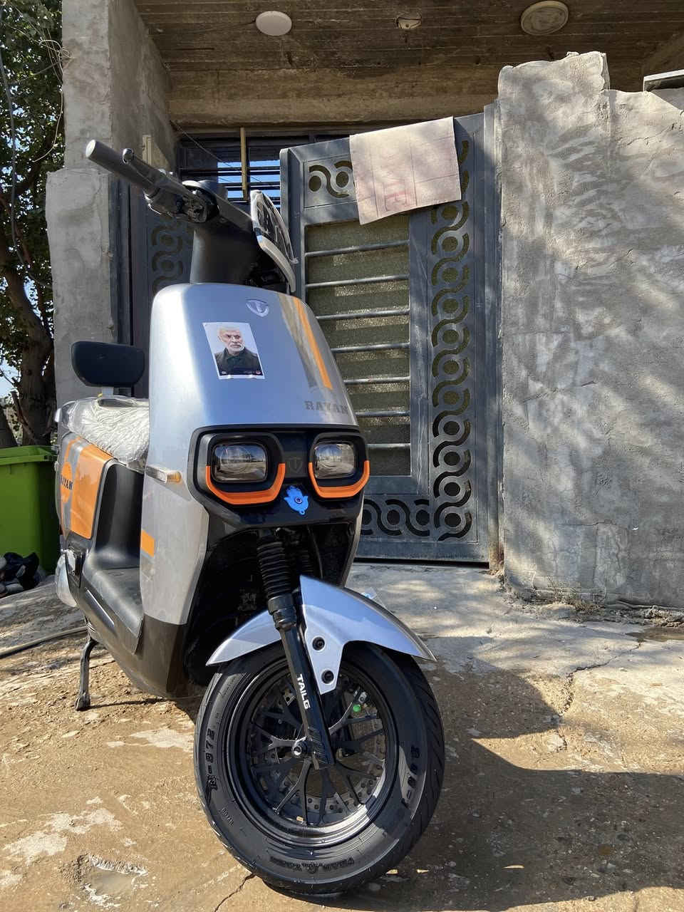 سلام عليكم دراجة شحن سكنز ام عيون مديل 25 3 سرع سرعة مثالية 70  بية ضمان سنة عقل ملف و 6 اشهر بطاريت اشارة يمنة يسرة بطاريات 6 مصطرة لدراجة قبل شهر اخذتة كل نقص مابية بية نظام بارك نظام تثبيت سرعة صندوق خزن السعر 875 وبية مجال


**إذا كنت صاحب هذا الإعلان وتريد حذفه لأي سبب، رجاءا أرسل رسالة إلى الدعم الفني**