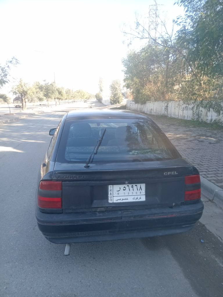 اوبل موديل ١٩٩٠   محرك ٢٠ كوبون بنزين موجود سنويه لاحد ٢٠٢٩ شرط تحويل ر *********** *********** سعراه ٢٩ بيه مجال كركوك, العراق
