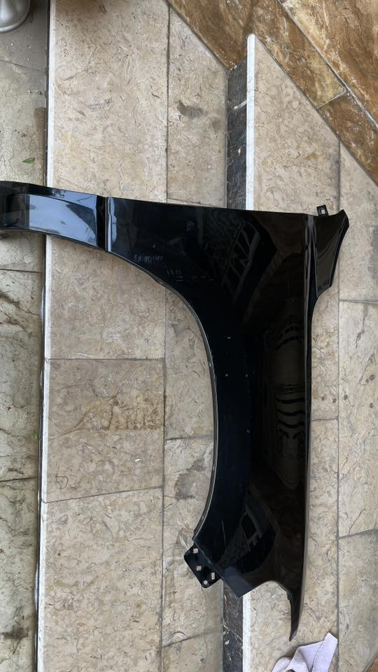 سلام عليكم
دعامية رام big horn 2022 السعر 50
جاملغ يمين رام 2022 السعر 50 الف 
زوج لايتات امامي اسود حيل مع الكلوبات السعر 250 الف 
زوج بك لايت اسود مع الكلوبات اليمين بي كسر واضح بالصوره السعر 150 
 توصيل لكل المحافظات 
***********
