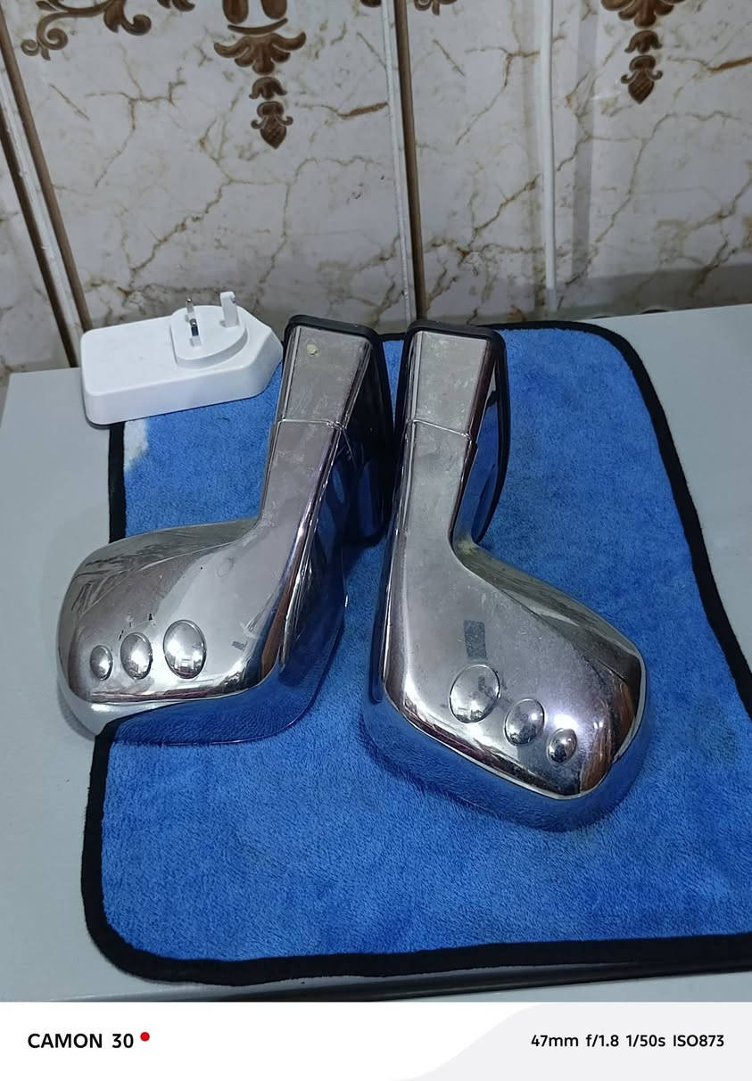 السلام عليكم السبايدر والمرايات والدرع هذا الاستيل للبيع شلع قلع رقم الهاتف بواتساب*********** سعر قفل من الاخير 75 عنواني تاجي قرب منشاه نصر
