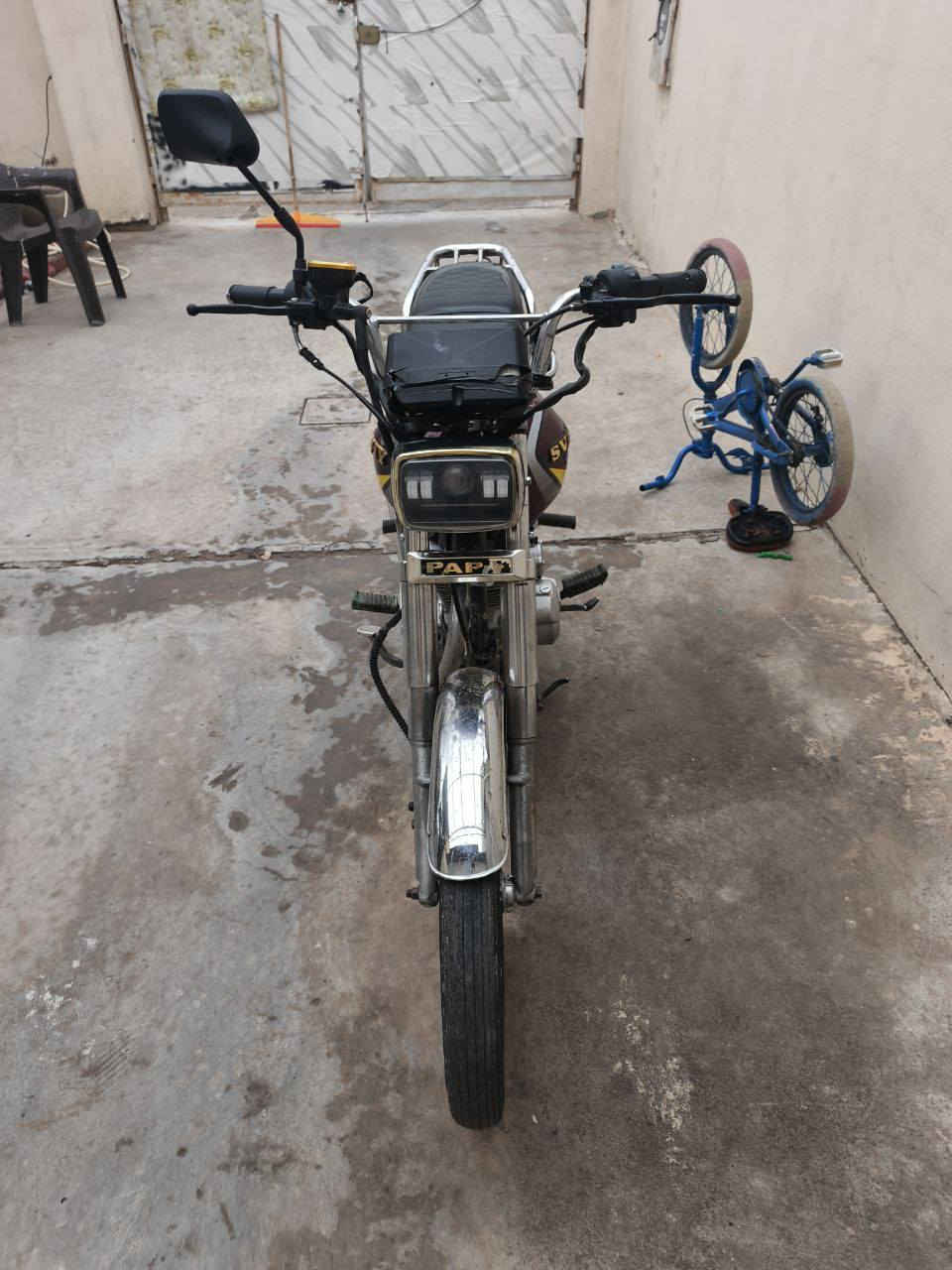 من رخصة الادمن
ماطور سافيني موديل 2022 محرك خير من الله ضفيره كهرباء البارحه شديتها جديده تخم تاشير نضيف يدات تحكم جديد سيم كلج جديد ماطور نضيف تعال وشوف بعينك سعر بلاش 325 وبي مجال الشاري يتصل ***********
