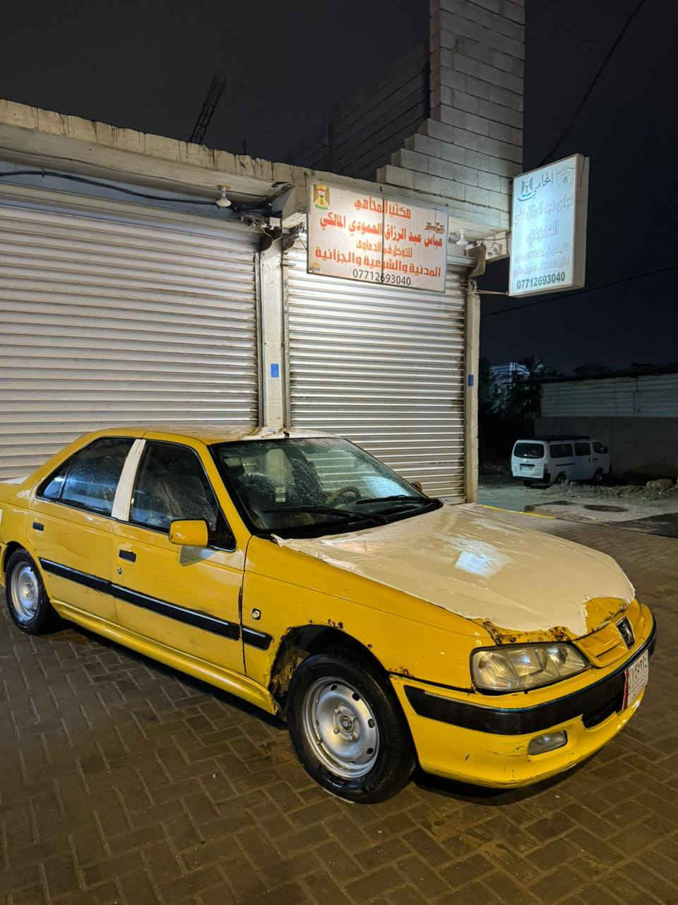 السلام عليكم بيجو بارص 2012 للبيع والمروس  مكينه كير حداده كهربائية حلوه السياره شرط التحويل السعر 27 وبيها مجال مكاني البصره ابو الخصيب رقم الواتساب ***********
