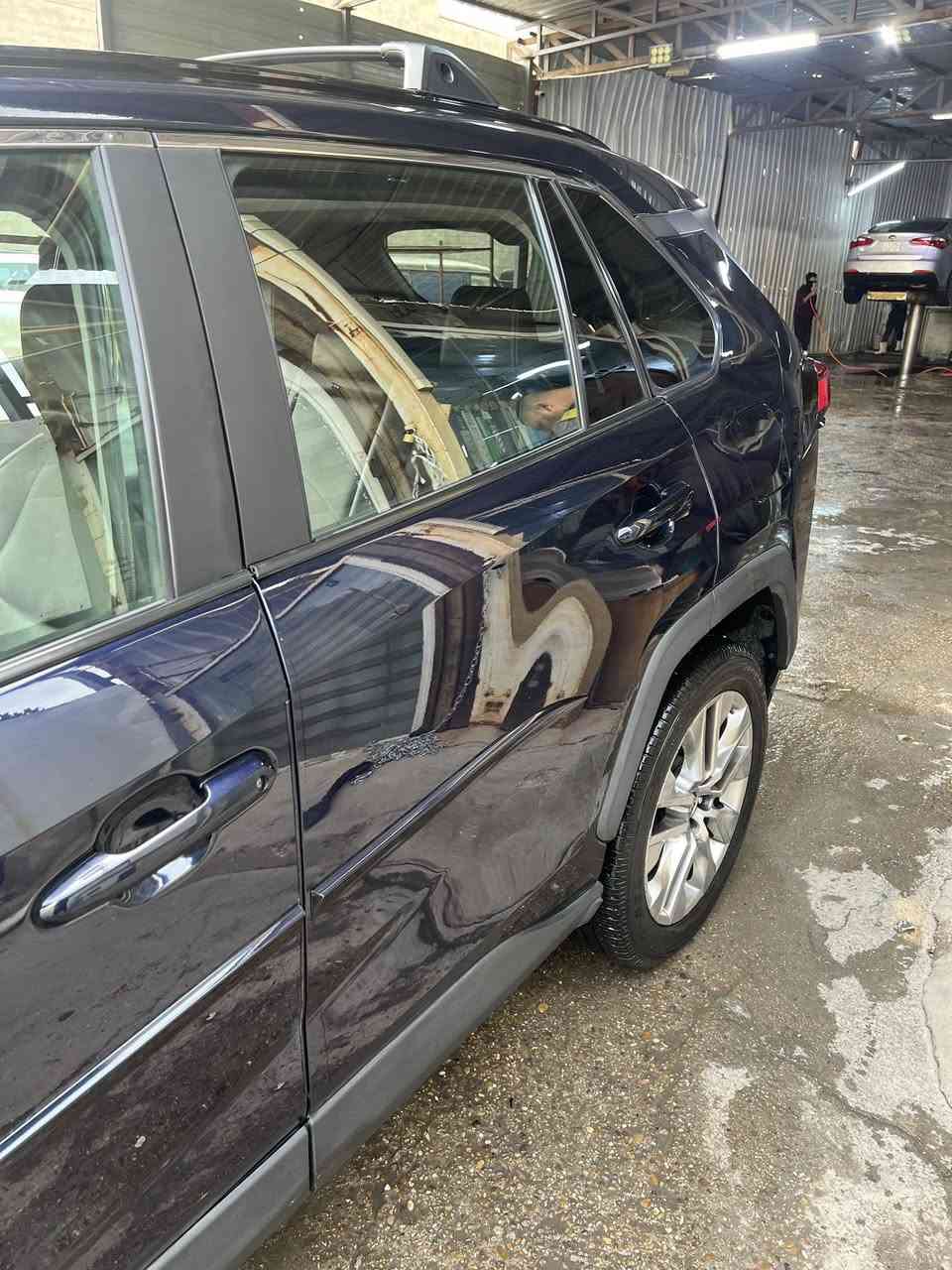 للبيع راف فور نيلي ميتاليك موديل ٢٠٢٤
بنزين محرك ٢٥٠٠ ٤ سلندر
‎رقم بغداد 
‎٢٩٧٠٠ كم قابل للزيادة
‎سلايد
‎ راكات قمارة
‎رادار امامي خلفي ونقاط عمياء
‎كاميرا الوسطية كاديلاك وتقلب عادي
‎ويل ١٩
‎إطفاء ذاتي عند الوقوف 
‎كشتات جلد 
‎شاشة كبيرة لمس
‎كروس سرعة رادار وكروس عادي
‎كشن السايق كهرباء
‎صندوق كهرباء
‎سايد بريك كهرباء
‎اوتو هولد
‎لايتات زينون والبگلايت لد
‎بلوجكترات زينون
‎كشن السايق ميموري
‎سستم JBL
‎حساس تايرات
‎جام كلة اوتو
‎٣ وضعيات قيادة
‎بصمة وتشغيل عن بعد
‎تدفئة كشنات وستيرن
‎تبريد مناخين وتبريد خلفي
‎حساسات امامي خلفي
‎كاميرا خلفية دوارة
‎مانع اصطدام امامي وخلفي
‎تنبيه خروج عن المسار
‎ حادث مثل ما مبين بالسونار
‎السعر 23,500 قابل للتفاوض
*********** 
‎متواجد واتساب
