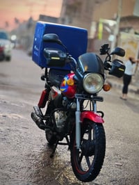 دراجة بوكسر موديل 22 اوراق كامله مدفوع الكمرك بس مكبوسات السعر 800 بيه...