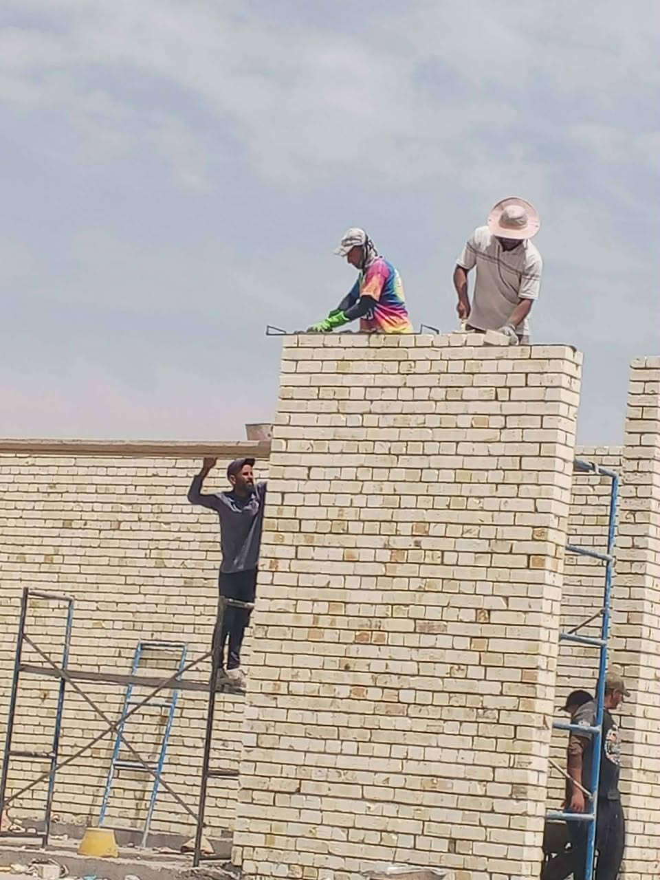 خلقة متفرغ للبناء دبل ٤٠٠
***********
