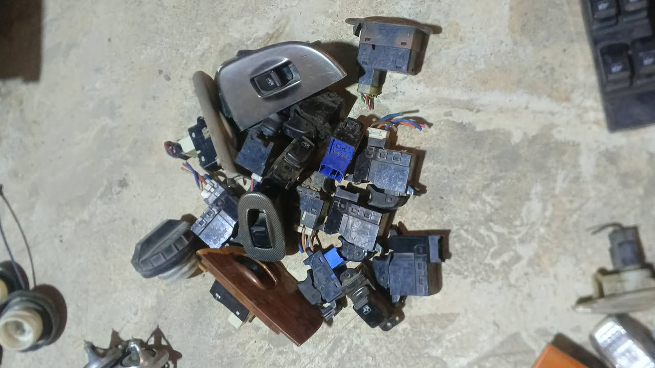 عنوان بغداد ناحيه الوحده يوجد توصيل جميع المحافظات رقم ***********وات ساب
