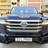 لاندكروز 2023 بريم اصل اللون اسود المواصفات  بصمه 4 ابواب  فتحة سقف  ص...