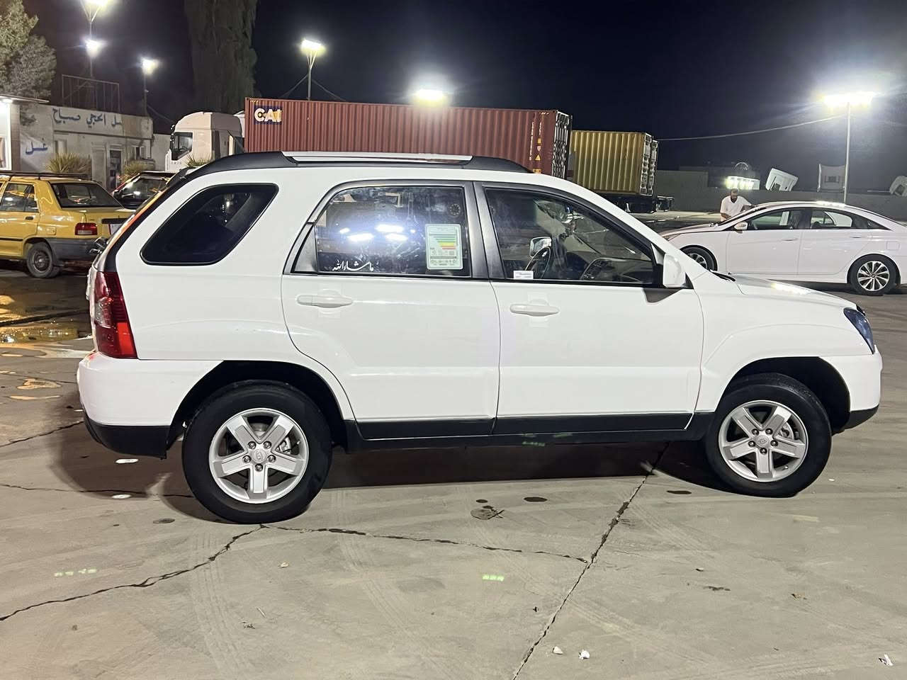 السلام عليكم سبورتج 2009  خليجي بيها قطعتين صبغ بس رش  رقم اربيل السياره جاهزه مابيها اي نقص السياره فتحه وشاشه السعر 120ىبيها مجال ***********
