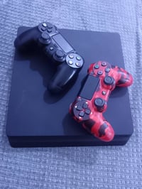 سوني 4 للبيع جهاز نضيف وكامل ملحقاتو.  مهكر.  ذاكره واحد تيره 07765147...