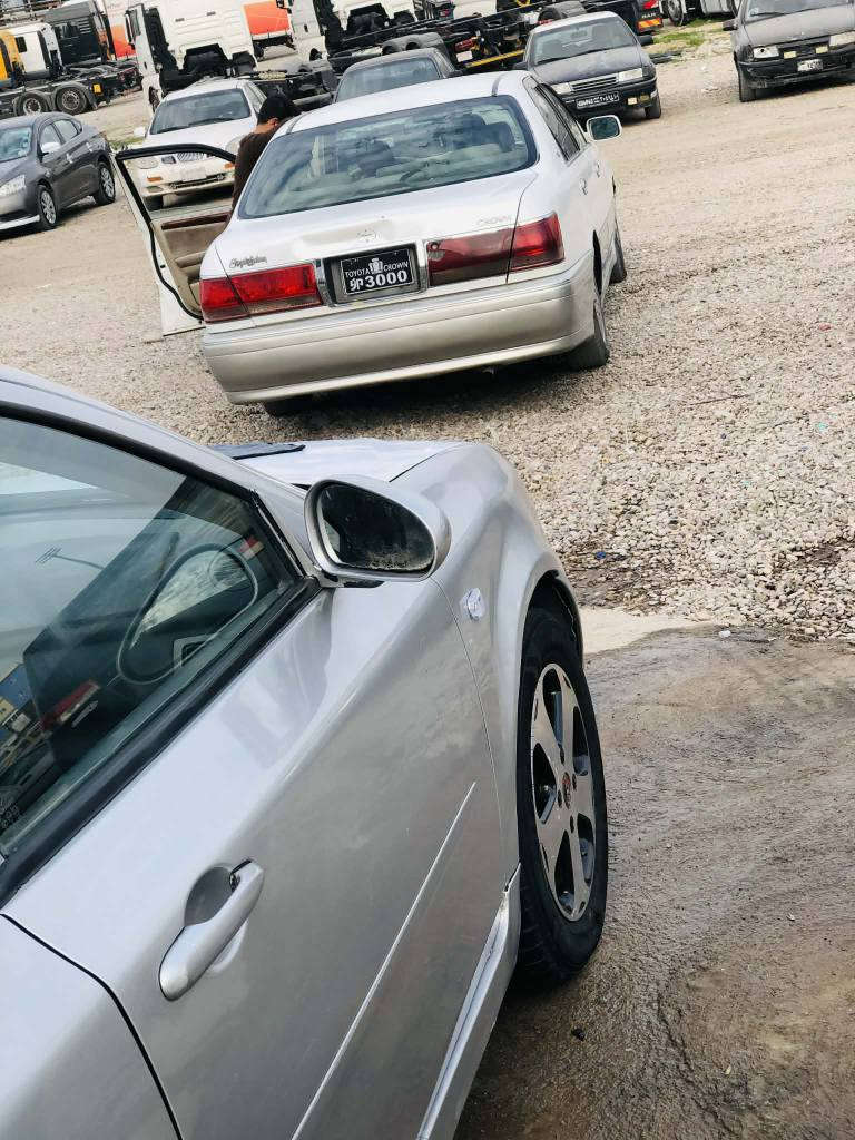 پرۆتۆن مۆدیل2011ڕەقەم ئەڵمانی سەنەوی خوار لەگەڵایە سەیارەکە بینوقسانیە گیڕو مەکینەی بەشەرت کارە بایاتی بەشەرت تایەو ویلی تازەی لەژیرە گۆڕینوەیش ئەکەم لەسەر دڵ گرتن ژ.م *********** كالار, السليمانية
