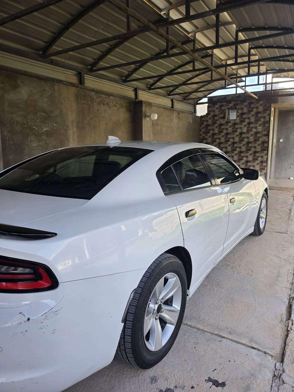 جارجر SXT 2018 كلين امريكي أنبار حره بسمي ماشيه 185 الف السعر 175 وبيها مجال المكان الرمادي رقم التلفون ***********

