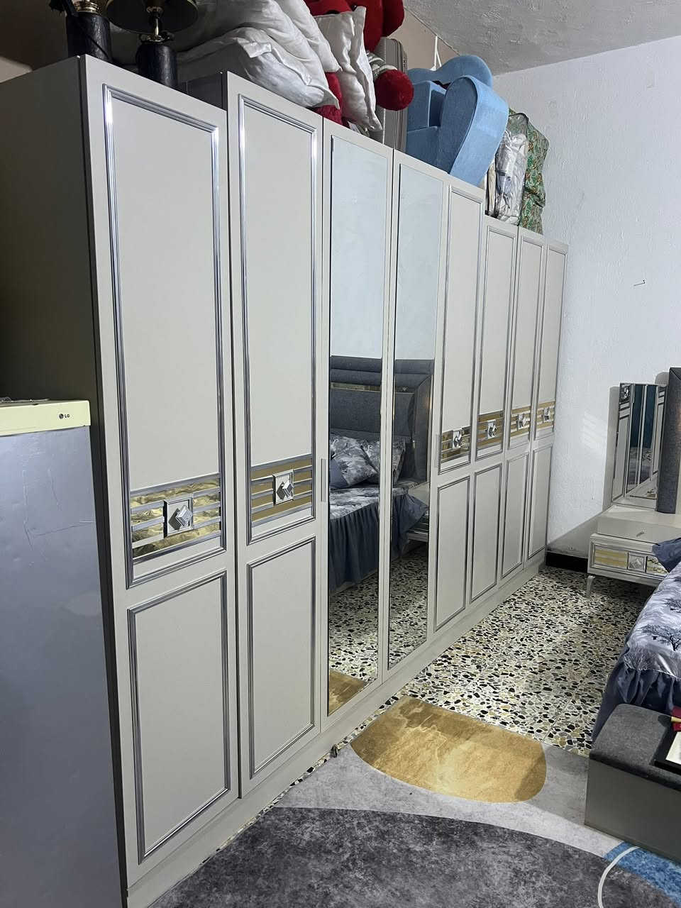 غرفه للبيع مابيها اي ضرر السعر خاص او مراسله الرقم ***********
