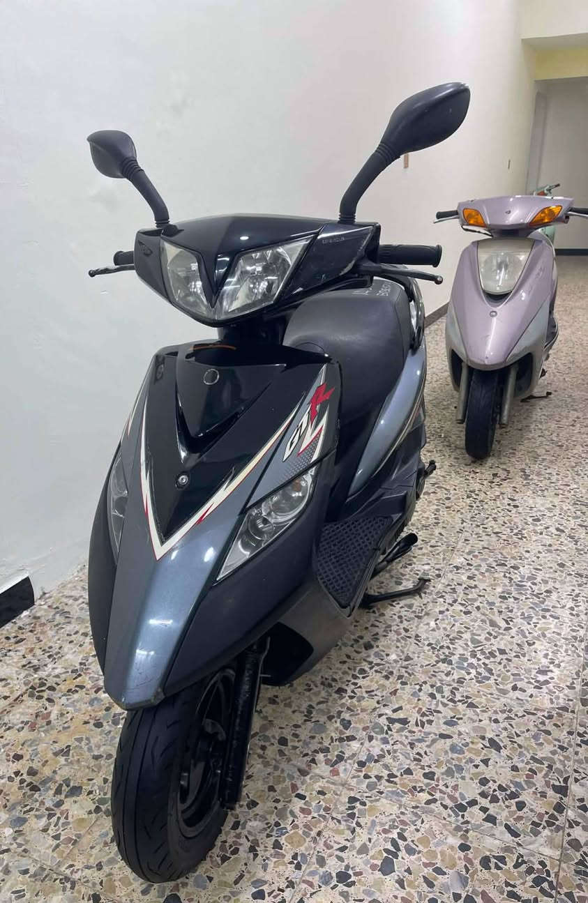 سلام عليكم
معرض شمس الكريعات 
لبيع الدراجات النارية   دراجه ثعلب
كفاله عامه من مكينه أو كفر ختم واحد الكفر ول سواد

التواصل ***********
