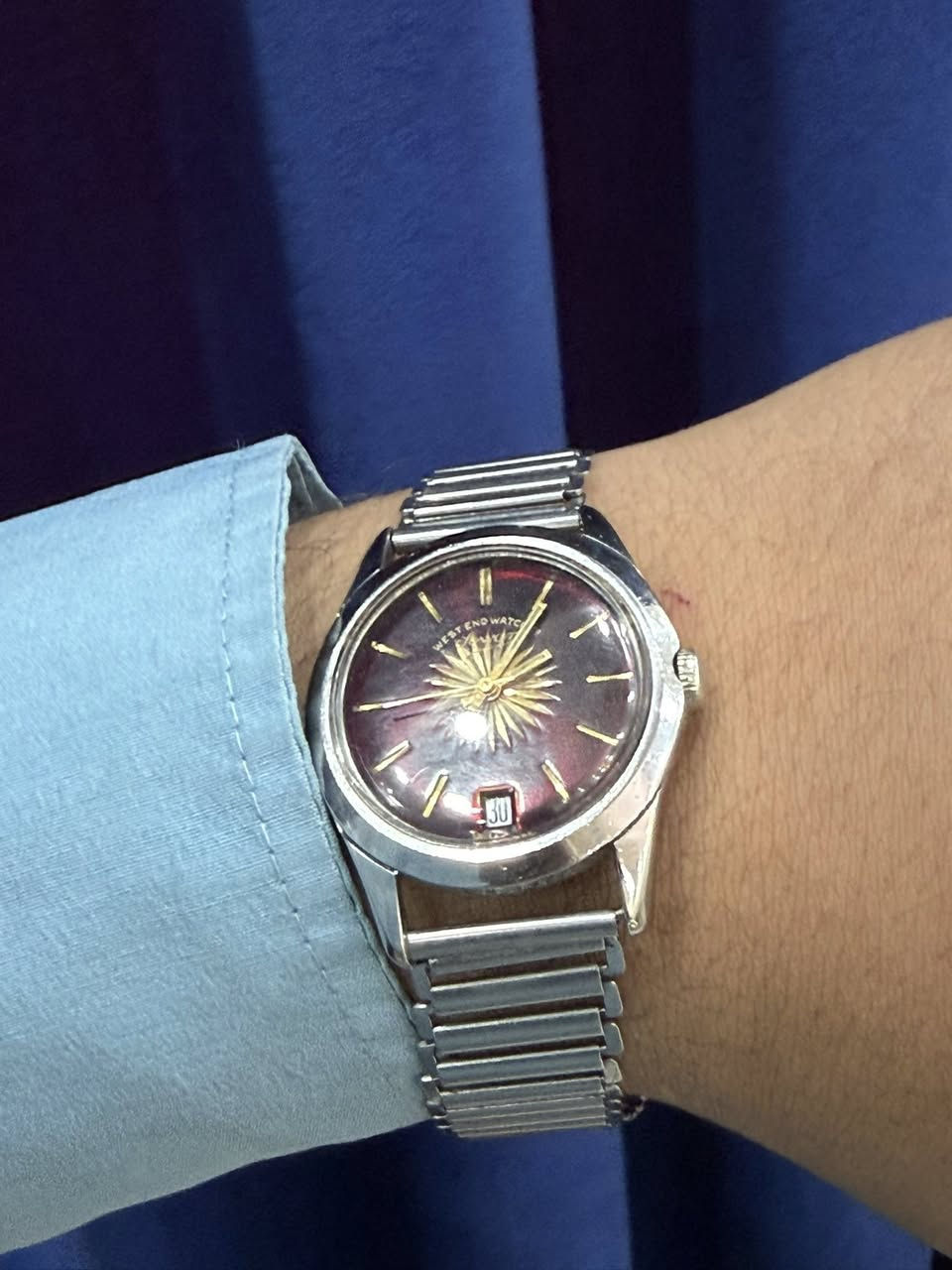 للبيع وستن ام الشمس النظافة واضحة بصور السعر ١٥٠ قفل قفل للتواصل خاص


**إذا كنت صاحب هذا الإعلان وتريد حذفه لأي سبب، رجاءا أرسل رسالة إلى الدعم الفني**