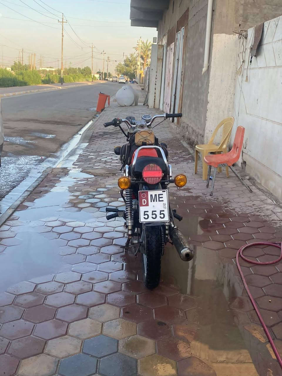 سلام عليك دراجه mz موديل 1982 دراجه حلوه لحيم بل خشم فقط كصه 3  كابريترها البلاديه موجوده كهربائيات  شغاله تايرت جدد باتري جديد دراجه خير من الله جاهزه ( بدون ) مكاني واسط قطعه الصويره  السعر 900 وبيها مجال ***********
