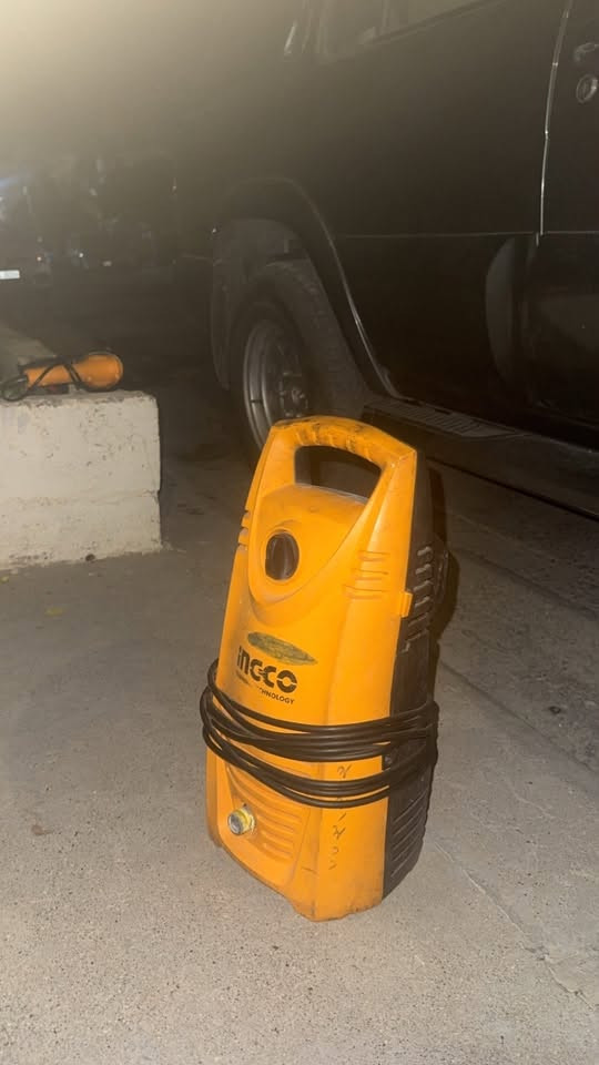 خەسلی مارکەی( INECO)
بۆ فرۆشتن
خەسلەکە 130barدەدات
1300واتە
خەسلەکە کاردەکات سۆندەو شتی خۆی لەگەڵدایە
بەڵام پێویسی بەگۆرینی فەحمەکەی هەیە چونکە دوای ٢٠دەقەکارکردن دەوەستێت
خەسلەکە توانای هەڵدانی ٤بۆ٦مەتر ئاوی هەیە
نرخی ٥٠هەزارو مامەڵەیە
*********** ڤایبەرو وەتس ئەپی لەسەرە
