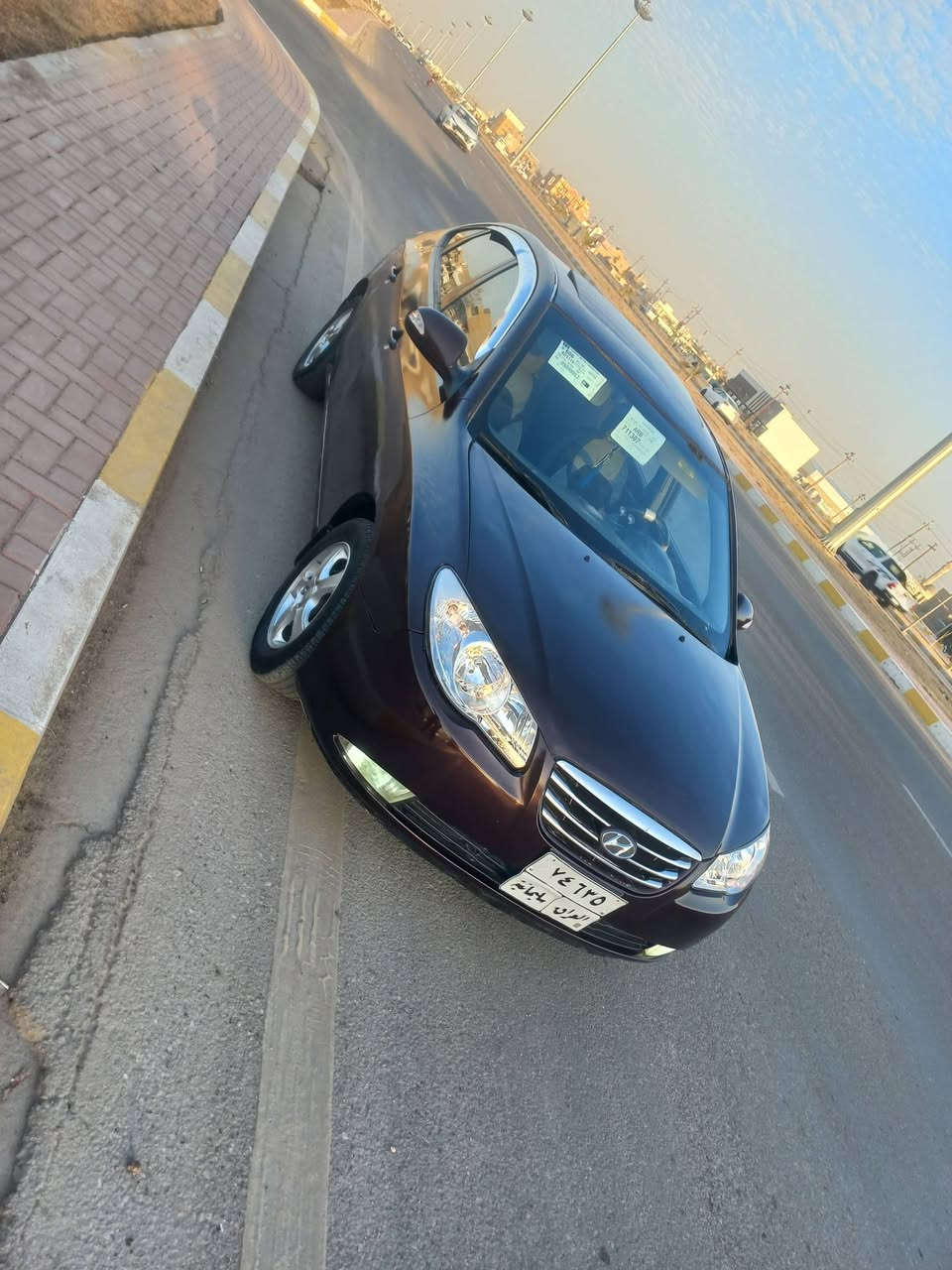 السلام عليكم انتره  2010مصبوقه عام تاجيه سياره حلوه مال جناي محرك كير كله جديد محرك 1600سياره فول مواصفات خليجيه فتحه تبريد لمس تحكم استيرن الشراي يتصل علخط السعر 80وبيه مجال يرهم امراوس حسب الغناعه ***********
