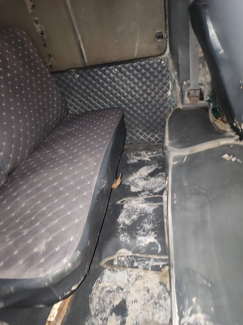 السلام عليكم كيه اسيه للبيع موديل 96 رقم ذي قار راعيه الشرعي بواسط تحويل شوكت ما يعجبك تريد تحويل تريد وكاله مكان السياره بغداد النهروان السعر 27  رقم الهاتف ***********....***********
