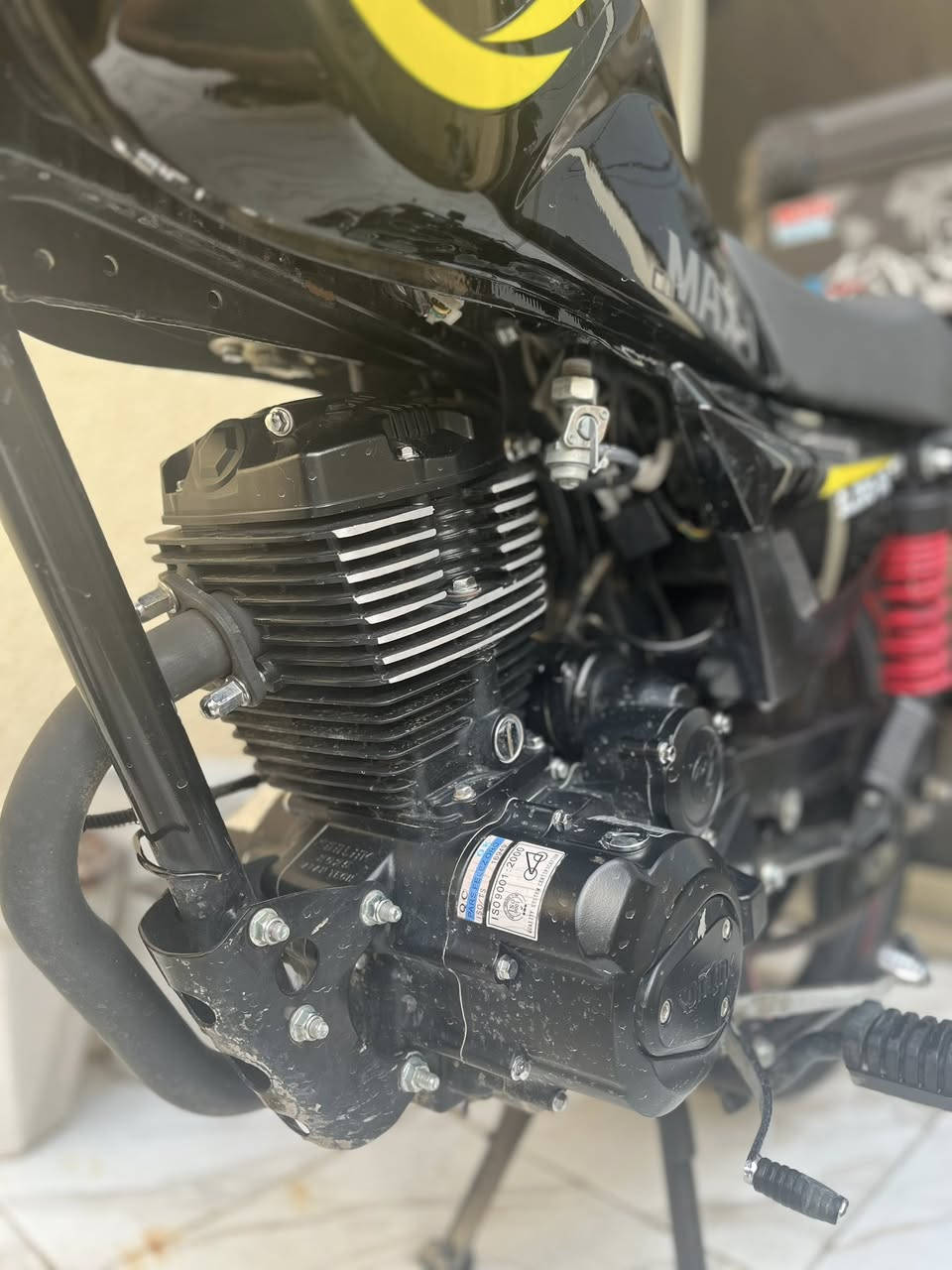 سلام عليكم
دراجة سونلك 2025 5 كير كاملة مابيها اي نقص مكينة كير كهربائيات كفاله كلشي بيها شغال نكرة سلف هندر  عنوان دورة ميكانيك 
***********
