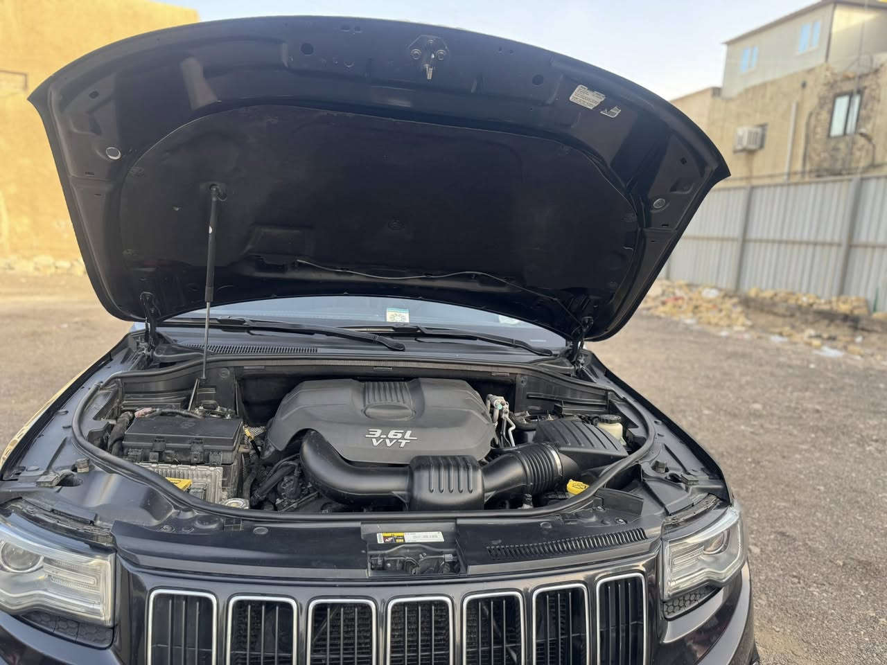 جيب نمتت 2014 كلين بيه بارد أربع أصابع و٣صغار سنويه بسمي رقم السياره أربيل صدره جديد والسياره نضيفه كلش السياره في  ع هذا الرقم *********** سعره ٢٢٠
