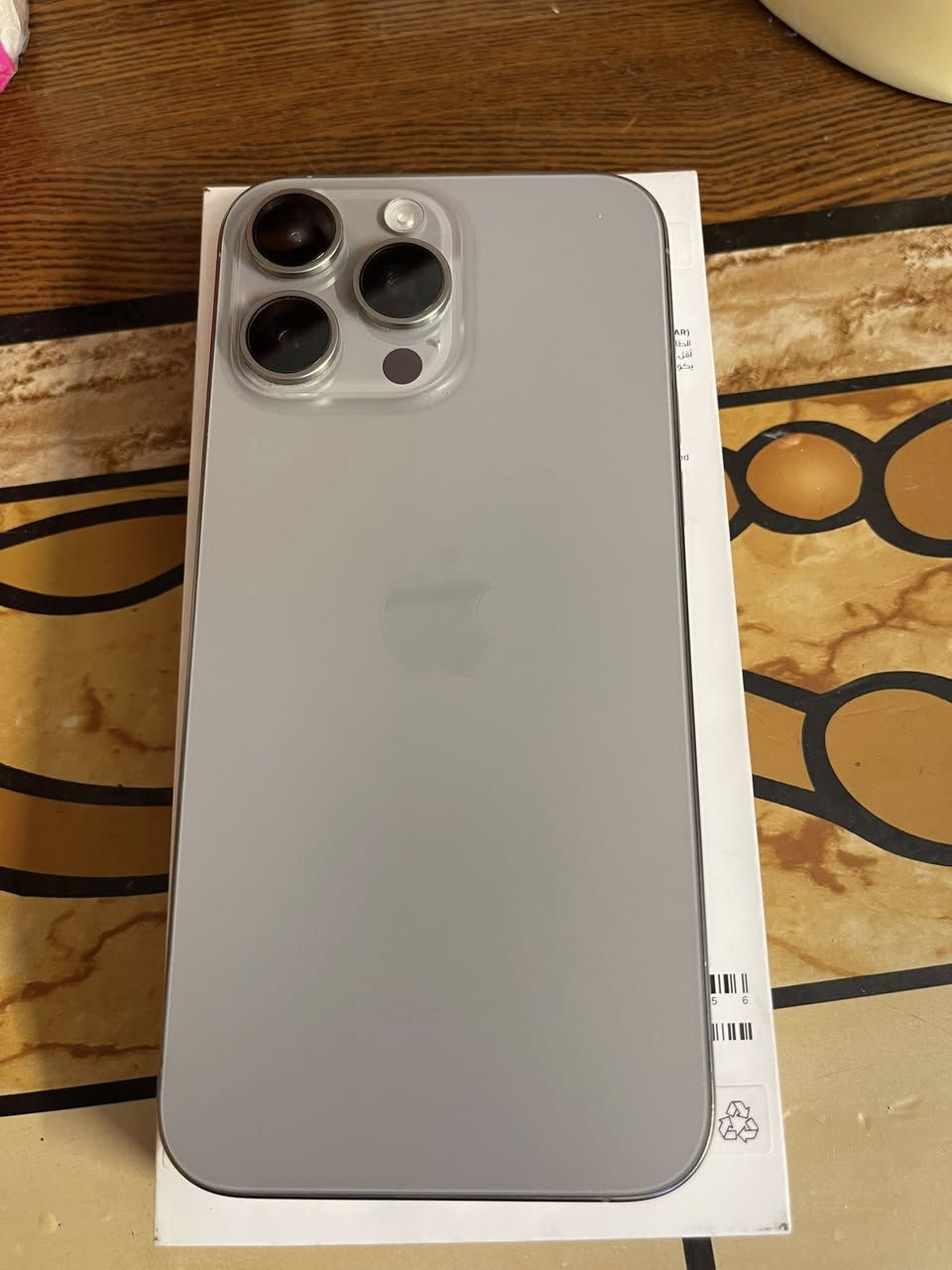 ايفون برو ماكس 15 ذاكره 256ماستر كارت كفاله شريحه وحده جهاز ع ايدي نضيف خدش بسيط ممبين السعر مليون و50 الف مكاني سيديه ***********
