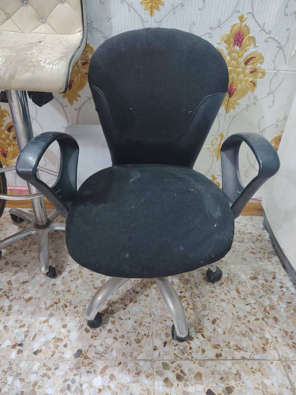 غراض للبيع
لاستفسار اتصال ***********
كوت انوار الصدر
