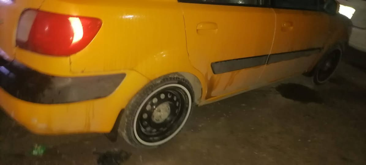 السلام عليكم
للبيع
سيارة كيا ريو گيرتوماتيك موديل 2007 رقم بغداد سنويه لل2027 بيها كابون بانزين راعيها الشرعي بل موصل شرط التحويل هيئه وغرامات صفر بيها طخه من گدام گيرها جديد 
محرك 16 بي بداية صرف السيارة جاهزة 
السعر 72وبيها مجال 
للتواصل
***********
