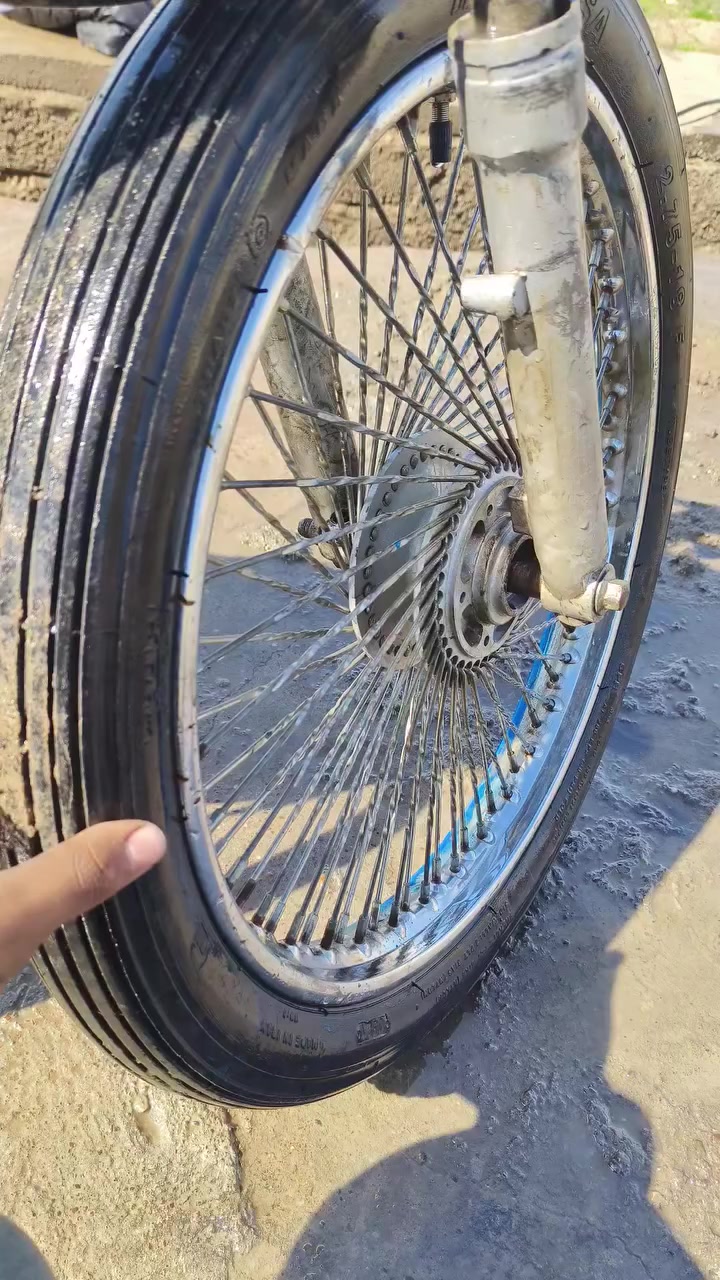 للبيع  معه تواير  سعر60 و محرك نامه برو


**إذا كنت صاحب هذا الإعلان وتريد حذفه لأي سبب، رجاءا أرسل رسالة إلى الدعم الفني**