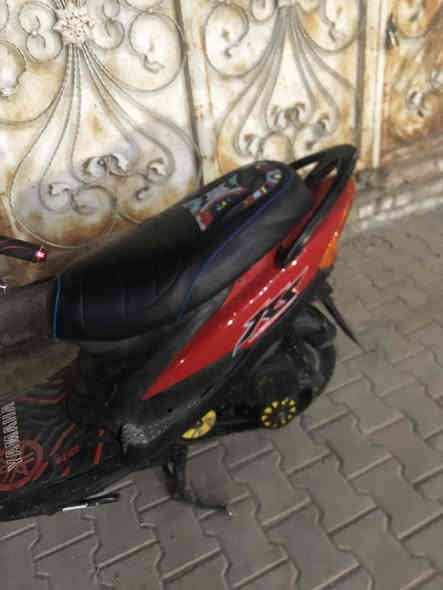 سلام عليكم دراجه ماكس عدله مزوده 
الدراجه كفراتها تجاري وموجود الاصليات لون ابيض تريد التجاريات انطيكياهن تريد البلاديات انطيك واحد منهن الدراجه بوشتها ٥٥ كلجات wf تخم صارنصه fm صدر رياضي بكلات مشمشي يدات بريك توبو اصلي مو تجاري جنطه تطريز اشاير رياضي احمر تعلاكه رياضي احمر كابريتر بلادي نضيف الدراجه شعله ومعدل خير من الله سعرها 500 وبيها مجال الي مو شراي لا يتصل رقمي *********** مكاني بغداد الكريعات
