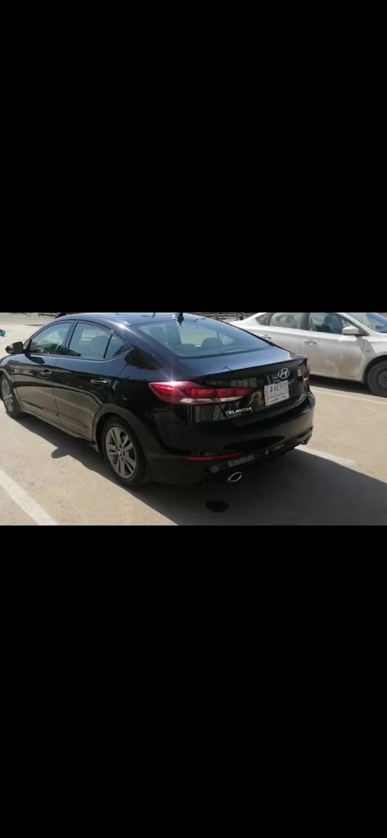 السلام عليكم 
النترا موديل 2018
ماشيه 104 مايل 
مواصفات : 
تدفئة كشنات 
بانوراما 
رادار 
مثبت سرعة 
كار بلي 
مانع انزلاق 
كير محرك كفالة تبريد ثلاجه 
رقمها بغداد الالماني ممحدث بعدها 
صور الحادث موحوده 
السيارة حيل نظيفةة عليها ادامه كامله كلشي دينار متصرف عليها 
*********** 
السعر : ١٢٥ ورقه وبيها مجال خيرر من الله
