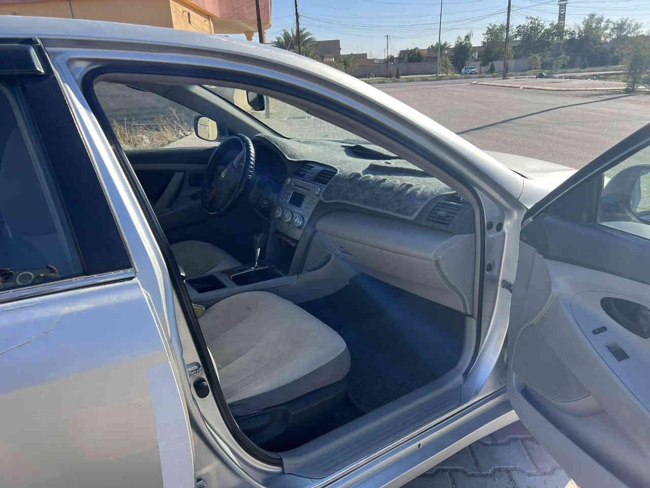 السلام عليكم 
كامري للبيع 
موديل ٢٠١١
رقم اربيل دولي 
شرط التحويل 
محرك شرط 
گير شرط 
تبريد + تدفئة كلها شغاله 
السياره بيها كم قطعة بس اني ابيع حزام 
+ بيها نواقص خفيفه 
تايرات جديدة 
السعر ٩٥ و بيها مجال
مكاني قضاء العلم 
للأستفسار ***********
