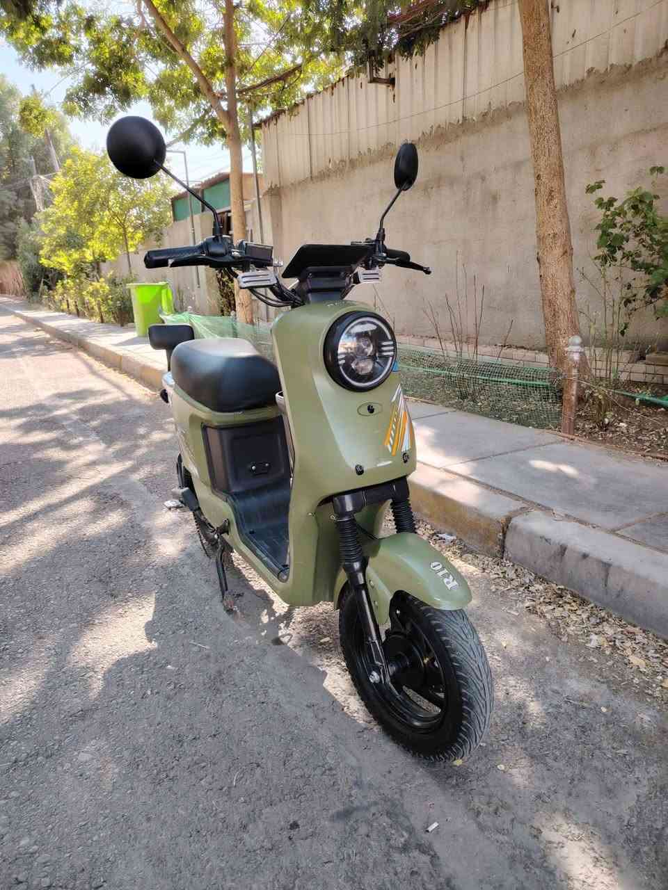 السلام عليكم دراجه للبيع ب 350 وبيها مجال وبيها مجال خدمه الطيبين المكان حي جهاد ***********
