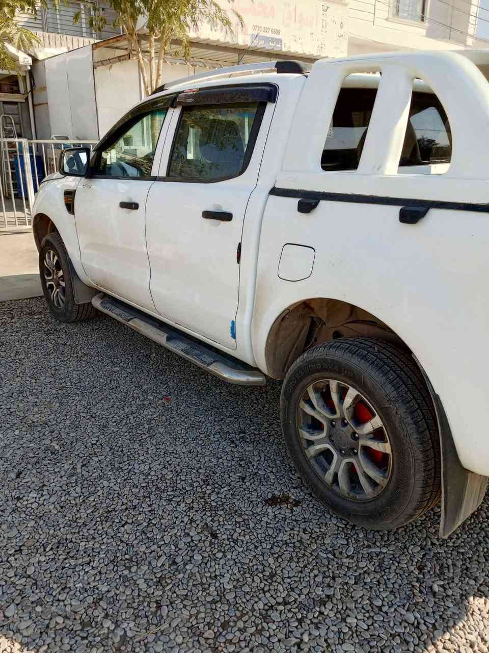 سلام عليكم
فورت رينجر محرك ديزل 
موديل 2012 دفع رباعي 
السياره نظيفه 
السعر 132
سياره خليجي
رقم تلفون ***********
