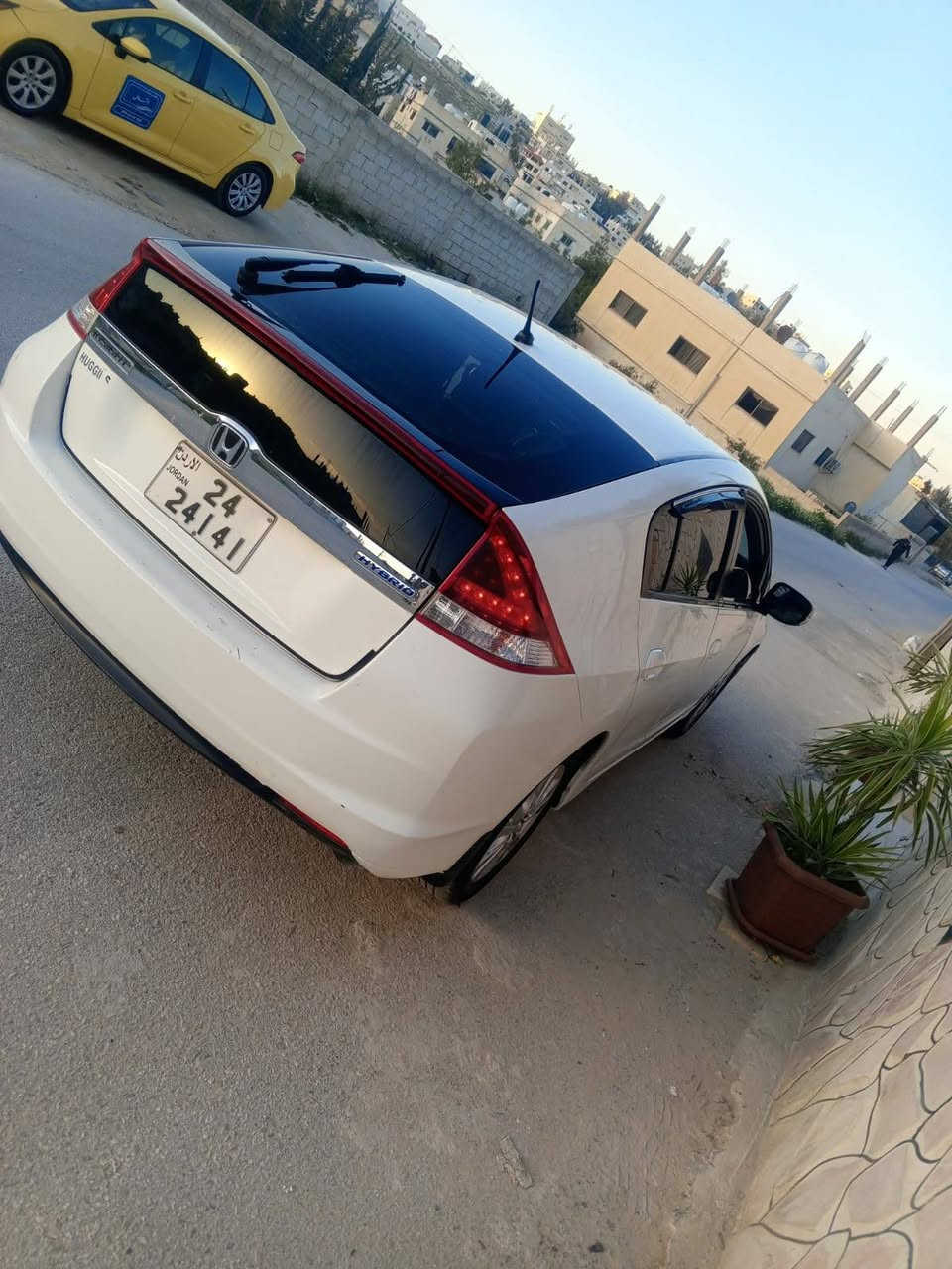 هوندا ان سايت 2013
تمشي بالتنكة من 350-400 داخلي
وضع السيارة ممتاز
الترخيص لنهاية شهر 8
السعر 6500 قابل للتفاوض


**إذا كنت صاحب هذا الإعلان وتريد حذفه لأي سبب، رجاءا أرسل رسالة إلى الدعم الفني**