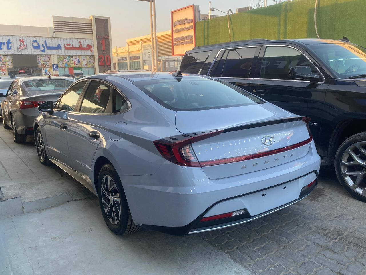 سوناتا تكسي دبي ام علايه السياره موديل 21 مسجله 23 مرقمه بصره هايبرد السياره صبغ عام السعر 128 قفل السياره التواصل واتساب*********** البصرة, العراق
