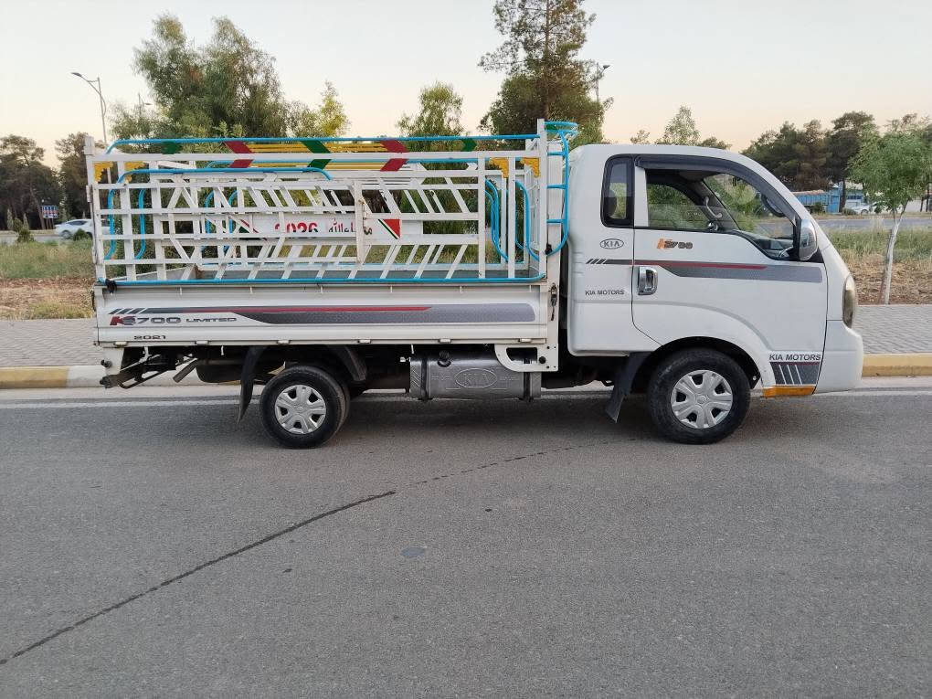 کیای2700مۆدێل 2013بەس بۆنیدی بۆیاخە سۆنەریم داناوە گێڕومەکینەو عەکسلی بەشەرت سەنەوی تا2031تازەیەچرکەی تیانییە ژ.م..***********
تێبینی..تەنهاچەمچەی لەگەڵ نییە السليمانية, العراق
