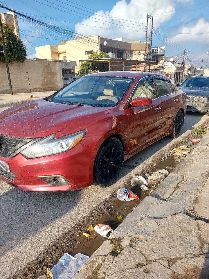 السلام عليكم
نيسان التيما 2016
مواصفات S داخل جملي بصمة تشغيل وبصمة ابواب 
ماشي 110,000mile 
بدون صبغ مجرد تعديل بارد بالباب اللي موضح بالصورة وحادثها مبدل جاملغ يعني حادثها بسيط
السيارة ياردلها ادامة وبيها شوي ملاحظات مثل شوي شخوط ورصعات وسيارة عليها غرامة 6 اوراق تنزل من السعر
رقم اربيل الجديد تريد تحويل تريد وكالة
سعر السيارة : 116 $
العنوان موصل 
رقم الهاتف : ***********
