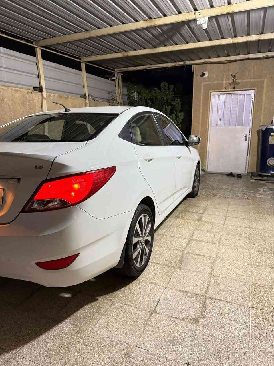 سلام عليكم اكسنت موديل 16 خليجية مكينة 1600
فول مواصفات مكفولة سيارة كفالة عامة كير مكينة حدادية جدد تبريد ثلج سيارة جديدة ماشية 80  سياره استخدام شخصي للاستفسار ***********
