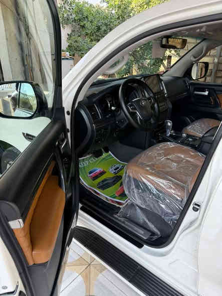 لاندكروز جكسار 2021 مكينه 6 سلندر فول موصفات للخيررقم شمالي الجديد تحويل وكاله حاضر  مكفوله كفاله عامه حته من الصدع ماشيه 50 الف كشنات جلد كراسي كهرباء كشن  السايق 3 دكم شاحن ويرلس طفايه 4 بصمات 8 يرباك سياره كله على الشركه السعر 580 وبيه مجال بسيط للشراي ***********  مكاني البصره قضاء المدينه
